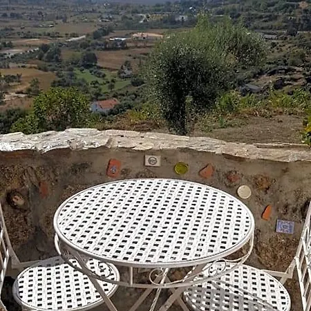 Lodge Branca Gonçalves *