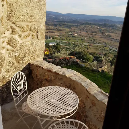 Lodge Branca Goncalves