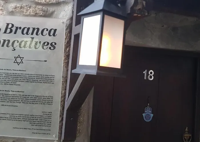 אכסניה Branca Goncalves *