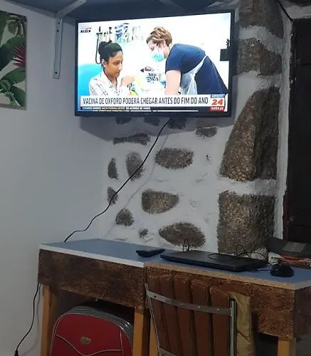 Branca Goncalves * בלמונטה