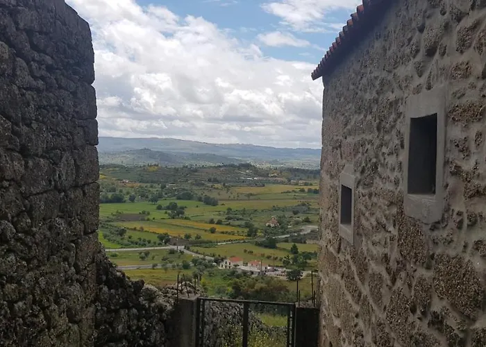 Branca Goncalves אכסניה בלמונטה